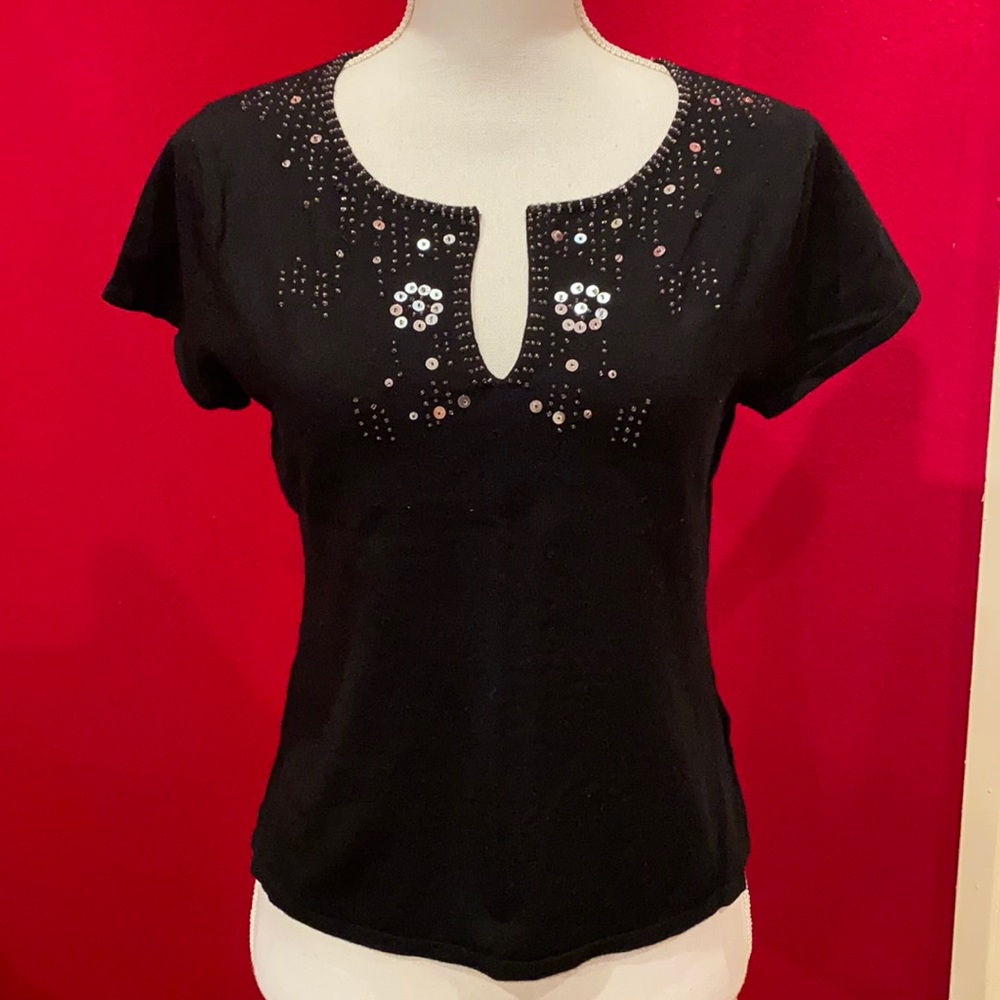 Beautiful short sleeve blouse